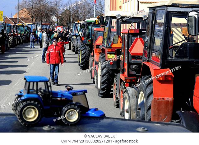 In total 231 tractors created new world record of standing in one constant line which was long 851, 45 meters Farmers met on March 2