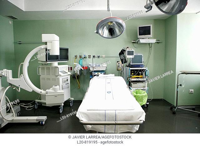 Pacemaker, operating room, Department of Surgery. Hospital Universitario de Gran Canaria Doctor Negrin, Las Palmas de Gran Canaria