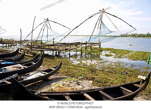 Chinese fishing nets, Fort Cochin, Cochin, Kerala, India Date: 15/05/2008 Ref: ZB362-115569-0044 COMPULSORY CREDIT: World Pictures/Photoshot