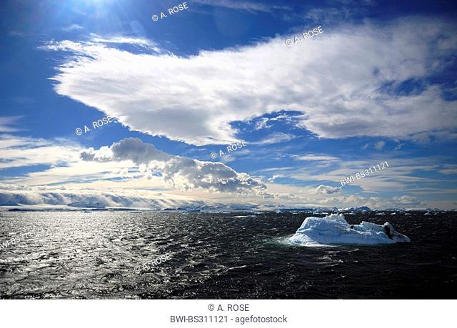 panoramic view over the Weddell Sea at the peninsula coast in the 'Larsen A' area, Antarctica