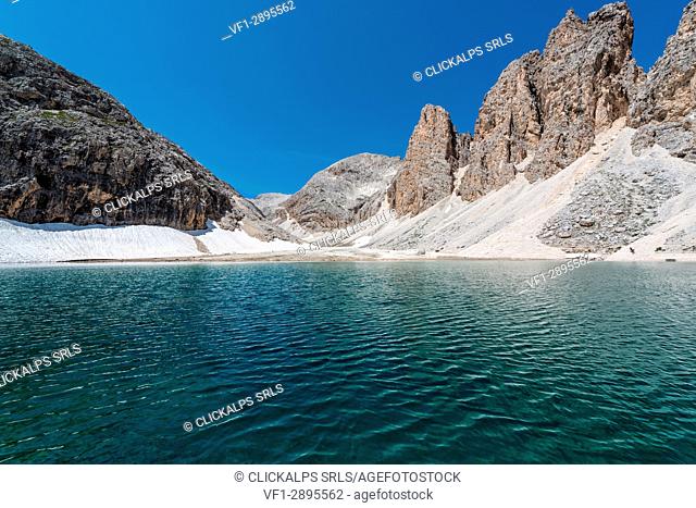 Italy, Trentino Alto Adige, Dolomiten Antermoia lake at Croda da Lago mountain