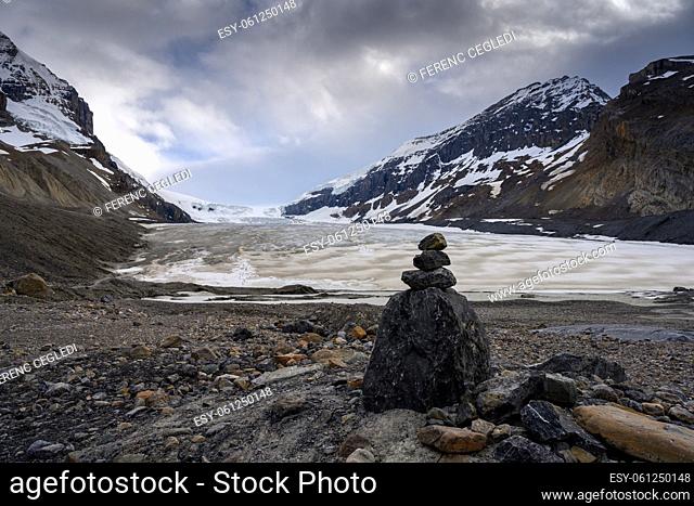 Scenic view of the Athabasca Glacier at Columbia Icefield, Japser National Park, Alberta, Canada