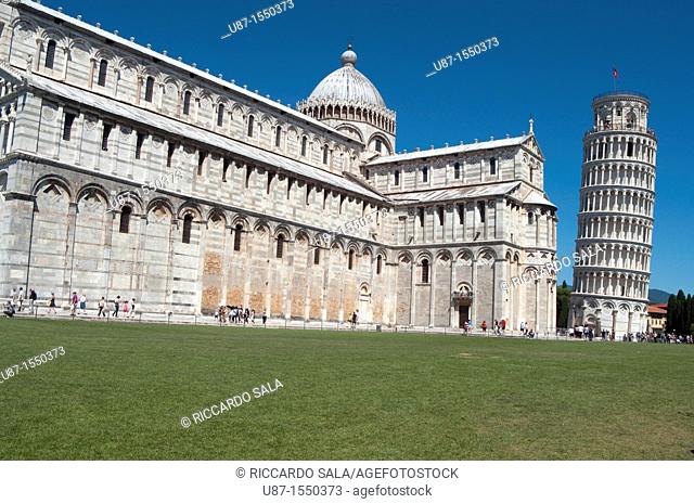 Italy, Tuscany, Pisa, Piazza dei Miracoli, Leaning Tower and Cathedral