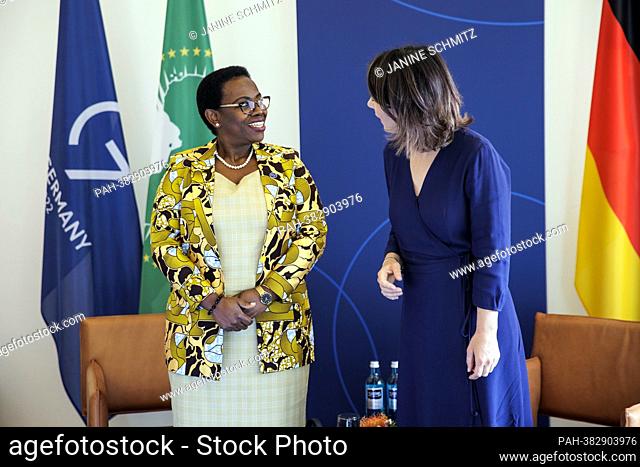 (RL) Annalena Baerbock, Federal Foreign Minister, meets Monique Nsanzabaganwa, Deputy Chairwoman of the African Union Commission