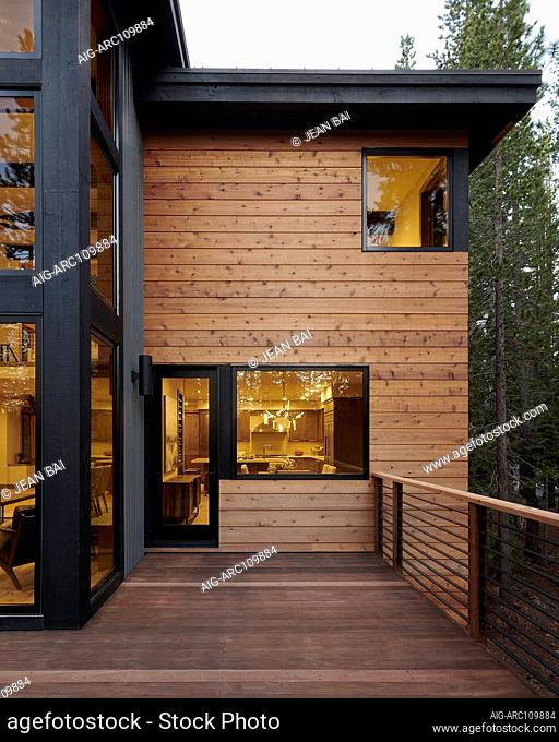 Exterior view of the Tahoe-Donner Residence in Truckee, California, USA by Joshua Horne / BAD Studio and Peter Greenberger of PACWEST Construction