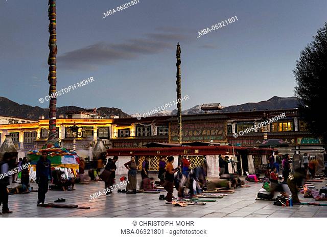 Lhasa, Barkhor Street