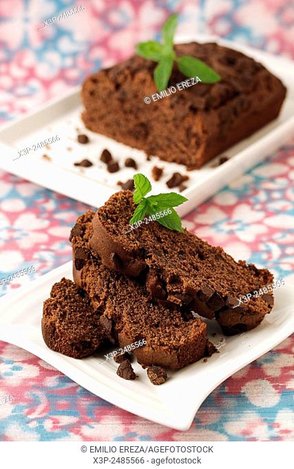Chocolate sponge cake with mint.