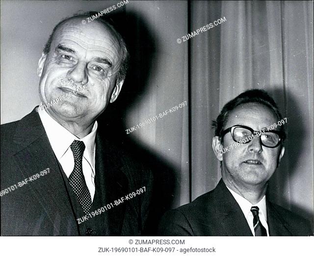 Jan. 01, 1969 - SAINT GOBAIN BOUSSOIS MERGER. THE PROPOSED MERGER OF TWO FRENCH FINANCIAL AND INDUSTRIAL GIANTS SAINT-GOBAIN AND BOUSSOIS IS CONSIDERED AS ONE...