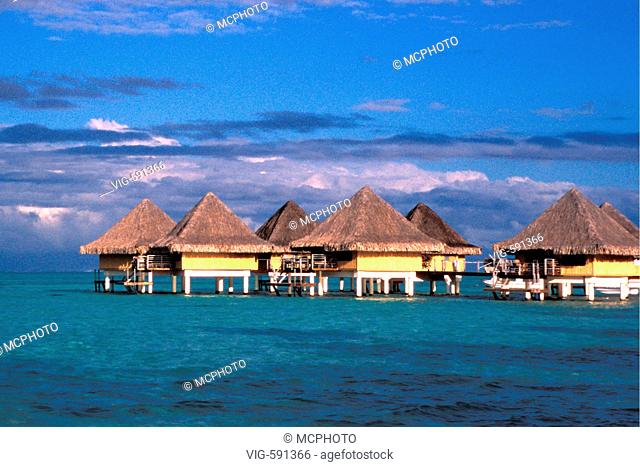 Franzoesisch Polynesien, Bora Bora, Insel, Suedsee, Ozeanien, Pazifik, Wasserbungalows, Hotel Beachcomber, French Polynesia, Bora Bora, Island, South Sea