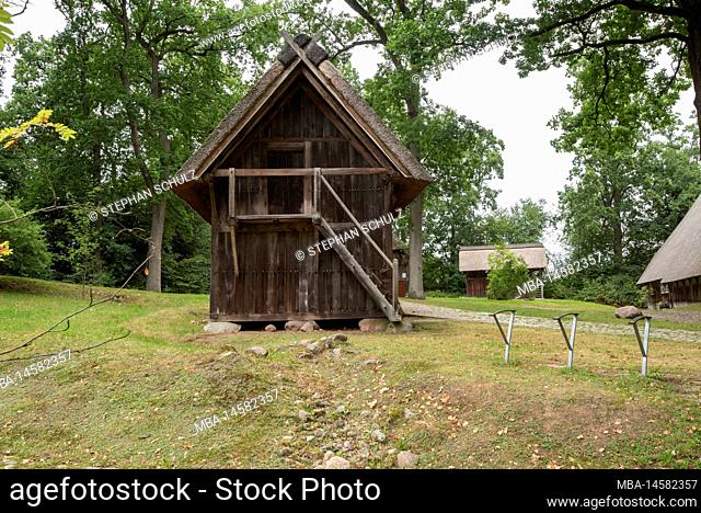 Thatched wooden house, Heidemuseum, Wilsede, Lower Saxony, Germany