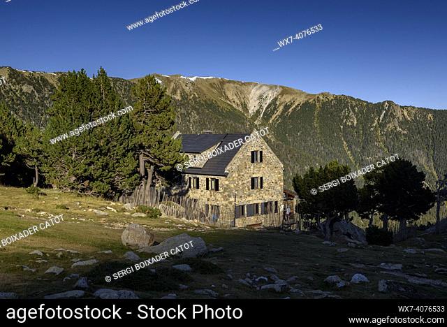 Views of the Ulldeter Hut in the afternoon (Ripollès, Catalonia, Spain, Pyrenees)