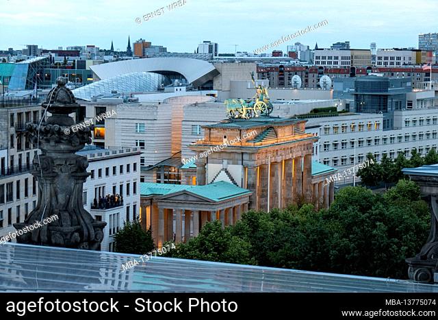 View of Brandenburg Gate and Pariser Platz from the roof terrace of the Reichstag building, Bundestag, Berlin, Germany