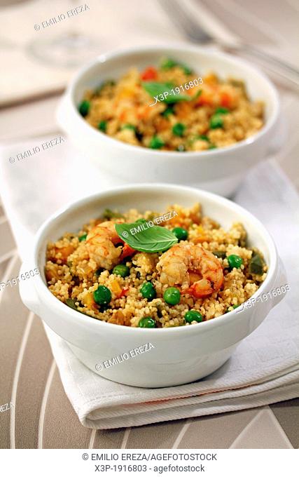 Couscous with prawns and curry