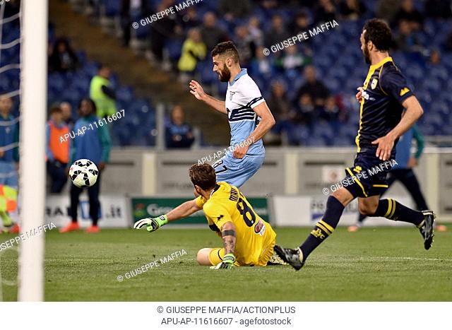 2015 Serie A Football Lazio v Parma Apr 29th. 29.04.2015. Rome, Italy. Serie A Football. Lazio versus 	Parma. Antonio Mirante (Par) saves from Antonio Candreva...