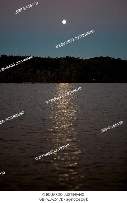 To get late and Moonlight, Canavieiras, Bahia, Brazil