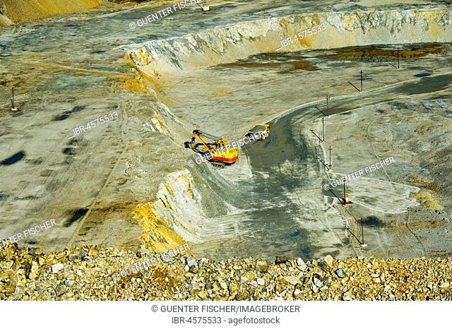 Copper ore mining in open-cast mining, Erdenet Mining Corporation EMC, Erdenet Copper Mine, Erdenet, Mongolia