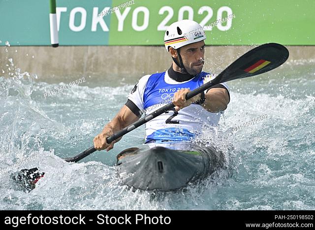 Hannes AIGNER (GER), Kayak Eine Maenner, action. Men`s kayak, men, canoe slalom, canoe slalom, whitewater on 07/30/2021, Kasai Canoe Slalom Center
