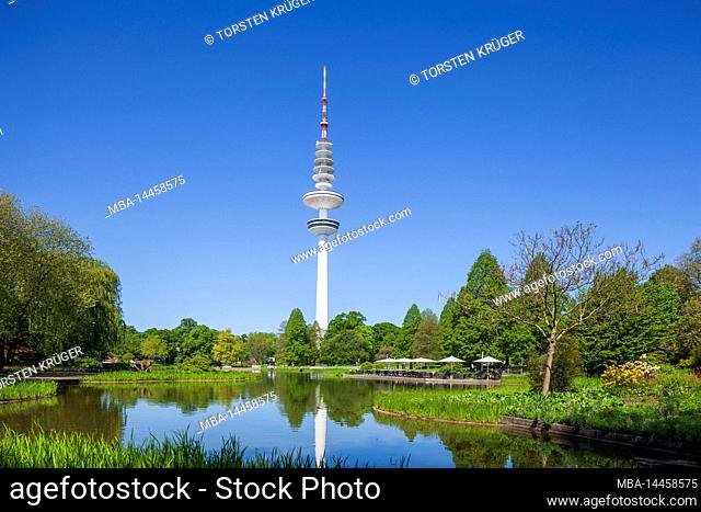 Park pond in the Great Wall with TV tower, Hamburg, Germany, Europe