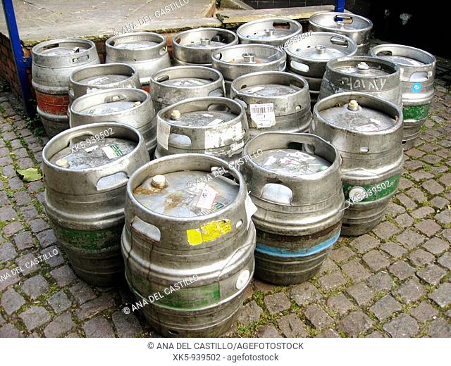 English beer kegs
