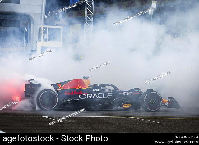 #1 Max Verstappen (NLD, Oracle Red Bull Racing), F1 Grand Prix of Abu Dhabi at Yas Marina Circuit on November 26, 2023 in Abu Dhabi, United Arab Emirates