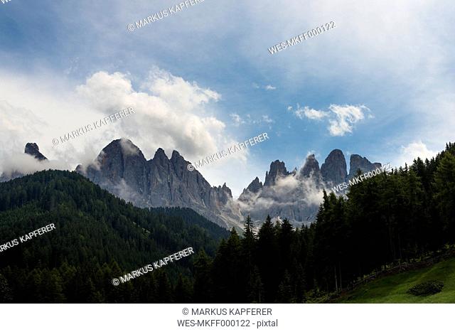 Italy, Trentino-Alto Adige, Villnoess, view to Geisler group
