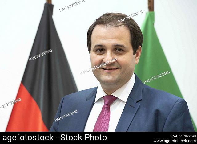 Nathanael LIMINSKI, CDU, Minister for Federal and European Affairs, International Affairs and Media and Head of the State Chancellery NRW, portrait, portrait