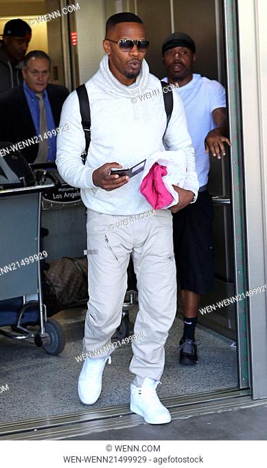 Jamie Foxx arrives at Los Angeles International (LAX) airport Featuring: Jamie Foxx Where: Los Angeles, California, United States When: 27 Jun 2014 Credit: WENN