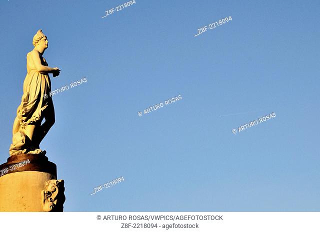 Mariblanca venus statue, Puerta del Sol. Madrid, Spain