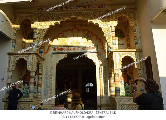 Entrance to Brahma temple in Pushkar (also called white town) in North India, added on 03.02.2019 | usage worldwide. - Pushkar/Rajasthan/Indien