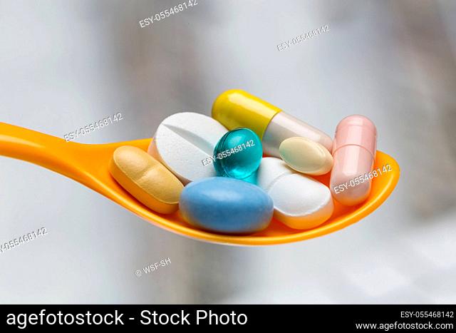 tablets, pills, medicines, capsules