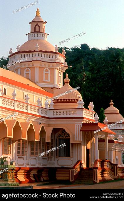 The Shri Mangesh Temple has its origins in Kushasthali Cortalim, a village in Saxty (Salcette) which fell to the invading Portuguese in 1543