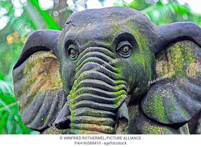 elephant's figure, monkey forst, Ubud, Bali, Inonesia, , Dec. 19, 2016. | usage worldwide. - Ubud/Bali/Indonesia