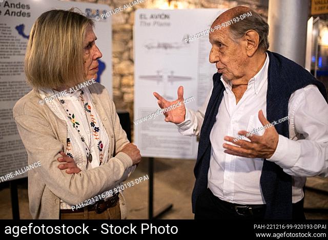 PRODUCTION - 15 November 2022, Uruguay, Montevideo: Ramon Sabella (r), survivor of the plane crash known as the ""Miracle of the Andes, "" and Teresa Valeta
