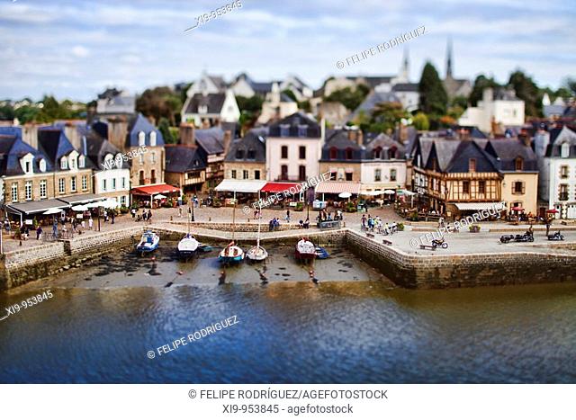 Saint-Goustan port, town of Auray, departement of Morbihan, Brittany, France  Tilted lens used for shallower depth of field