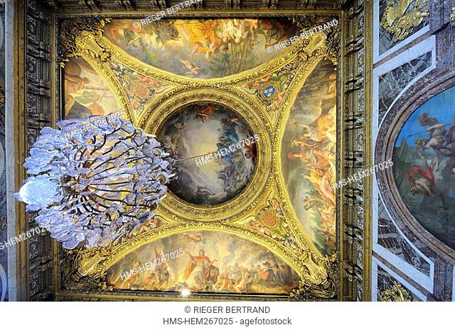 France, Yvelines, Chateau de Versailles, listed as World Heritage by UNESCO, ceiling of the War Drawing room at the end of the Galerie des Glaces Hall of...