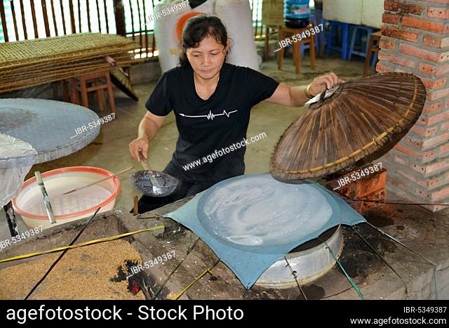Show production, rice paper, Mekong Delta, Vietnam, Asia