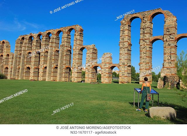 Los Milagros aqueduct, Emerita Augusta, Merida, UNESCO World Heritage site, Via de la Plata, Badajoz province, Extremadura, Spain
