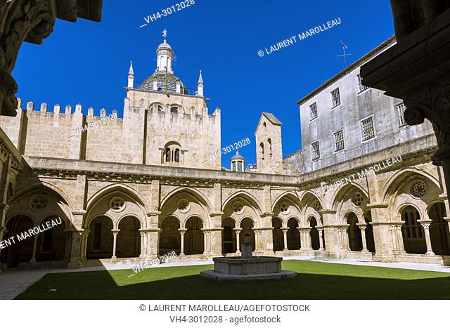 The cloister of the Old Cathedral, Sé Velha, Alta Area, Coimbra, Baixo Mondego, Centro Region, Portugal, Europe