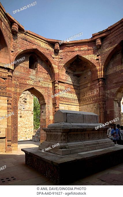 Altamash Tomb , Qutab Minar , Delhi , INDIA