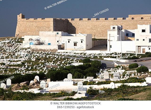 Tunisia, Tunisian Central Coast, Mahdia, Borj el-Kebir fortress, 16th century, and Muslim cemetery