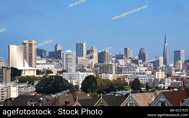 View over the gables of the Painted Ladies to the skyline with Transamerica Pyramid, San Francisco, California, USA, North America