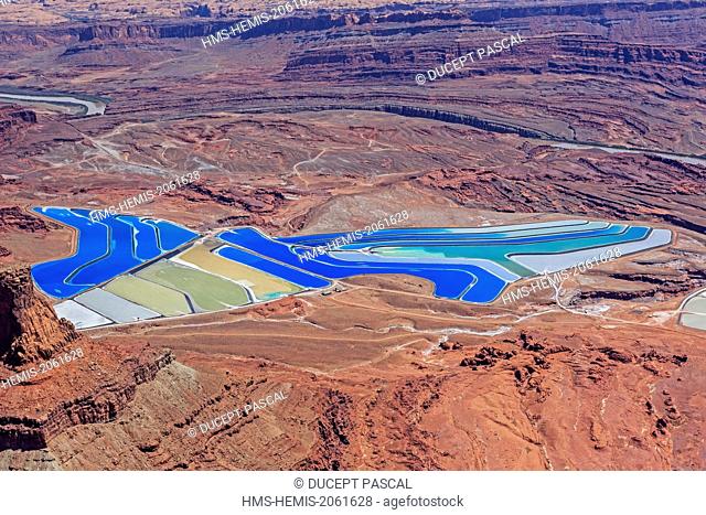 United States, Utah, Colorado Plateau, potash evaporation ponds at the Cane Creek mine (Intrepid Potash, Inc, ) near Moab and east of Dead Horse Point State...