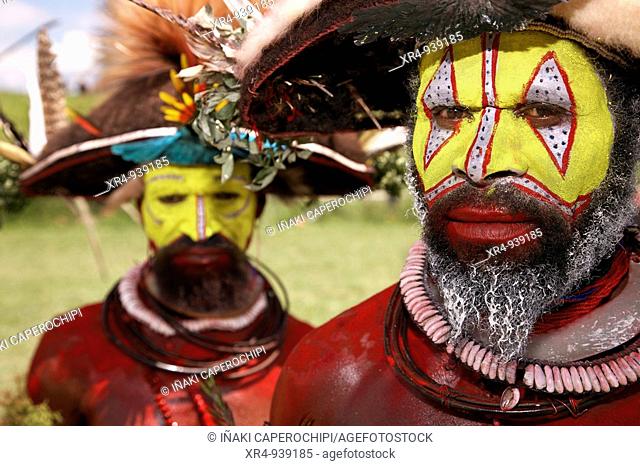 Sing-sing tribal gathering, Mount Hagen, Western Highlands Province, Papua New Guinea