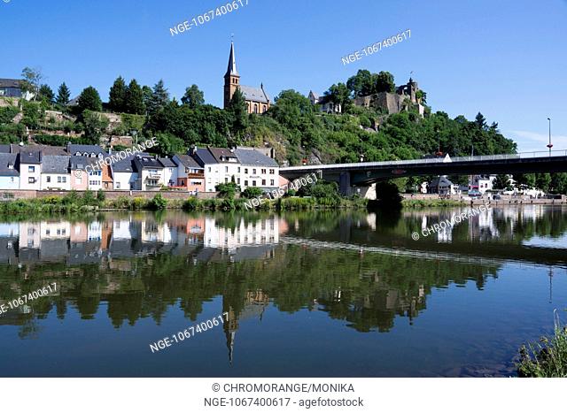 View across the Saar river towards Saarburg with the castle district and the Protestant church, district Trier Saarburg, Rhineland Palatinate, Germany, Europe