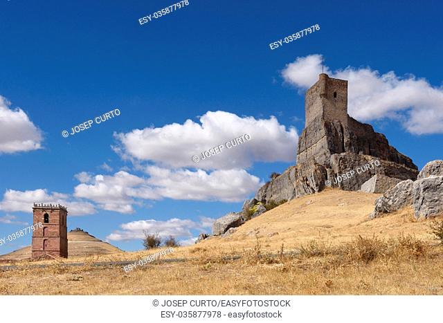 Homenaje tower of Castle Atienza, medieval fortress of the twelfth century (Route of Cid and Don Quixote) Guadalajara province, Castilla-La Mancha, Spain