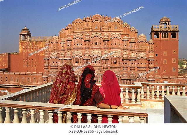 Asia, India, Rajasthan, Jaipur, Wind Palace, Hawa Mahal, Women