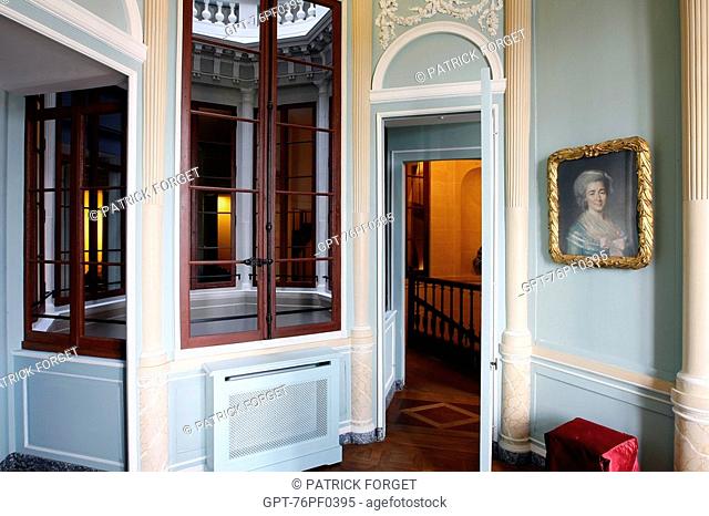 ENTRANCE TO THE MUSIC SALON, THE SHIP OWNER'S HOUSE, LE HAVRE, SEINE-MARITIME 76, NORMANDY, FRANCE