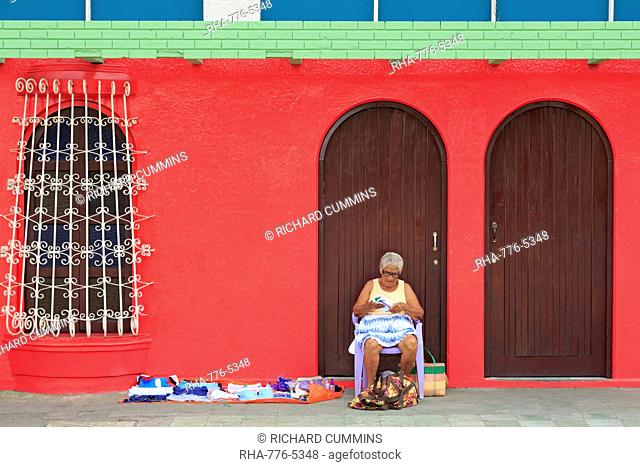 Street vendor, Corinto City, Chinandega Province, Nicaragua, Central America