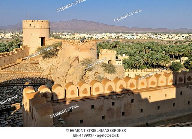 Historic adobe fortification Nakhal, Nakhl Fort or Castle, Hajar al Gharbi Mountains, Batinah Region, Sultanate of Oman, Arabia, Middle East