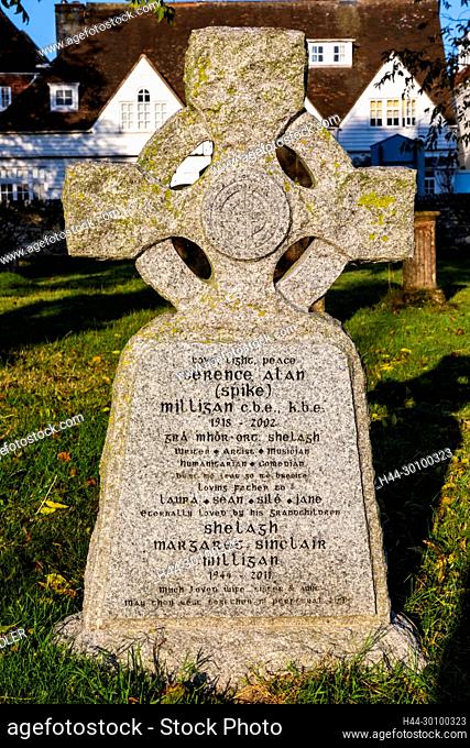 England, East Sussex, Winchelsea, Church of St.Thomas the Martyr, Gravestone of Spike Milligan